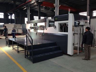 Máquina troqueladora automática con función de extracción
