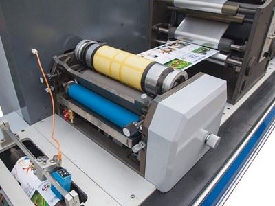 Máquina troqueladora de etiquetas semi giratoria ZM-320