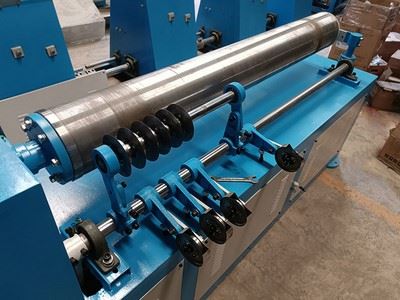 Máquina recortadora de tubos de cartón Q1-1500