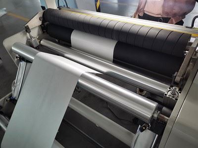 Máquina rebobinadora de rollos de papel FJ-J