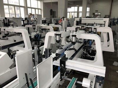 Máquina encoladora y plegadora SHH800AG
