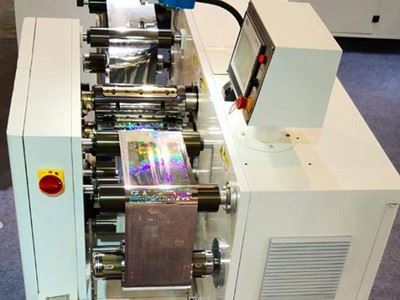 Máquina multifunción de corte al calor y sellado con control computarizado DRQ-G